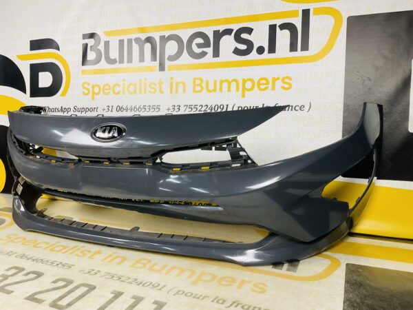 BUMPER Kia Rio  2022-2023 VOORBUMPER 2-G8-5755z