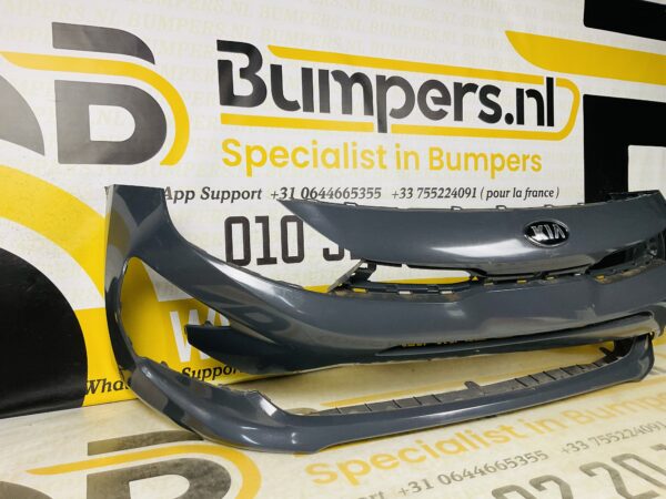 BUMPER Kia Rio  2022-2023 VOORBUMPER 2-G8-5755z