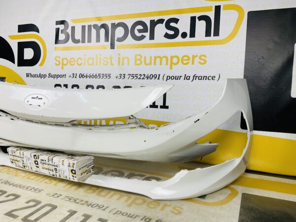 BUMPER Kia Rio  2022-2023 VOORBUMPER 2-G8-5756z