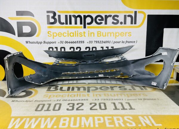 BUMPER Kia Rio  2022-2023 VOORBUMPER 2-G8-5756z