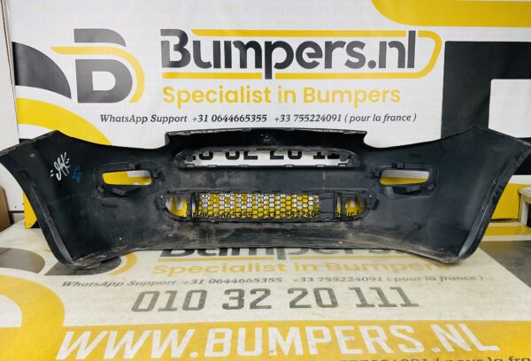 BUMPER Fiat Punto VOORBUMPER 2-B1-5792z