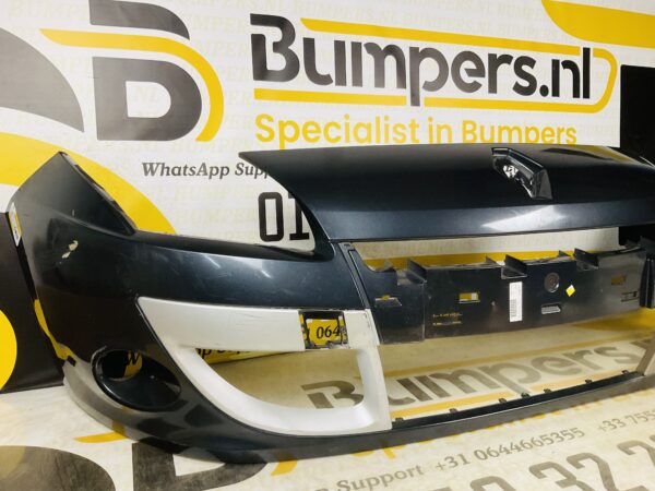 BUMPER Renault Scenic 3 2009-2012 VOORBUMPER 2-F6-5825z