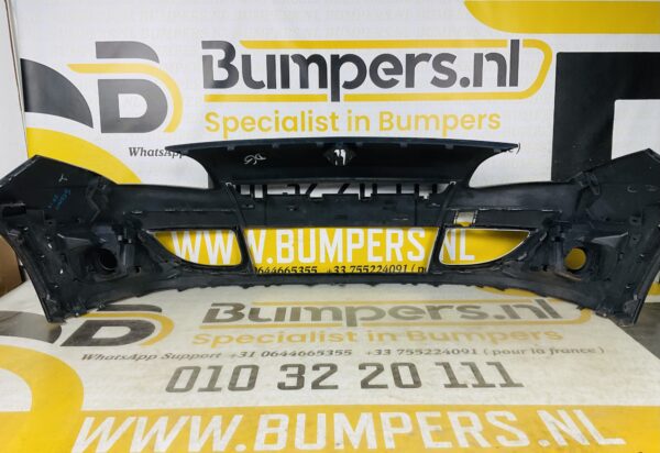 BUMPER Renault Scenic 3 2009-2012 VOORBUMPER 2-F6-5825z