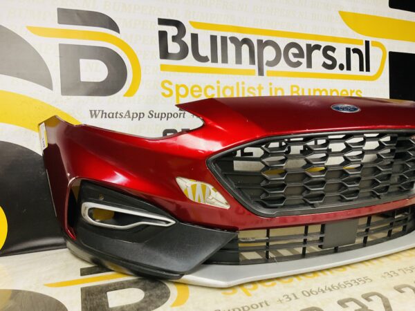 BUMPER Ford Focus MK4 Active Cross VOORBUMPER 1-D9-5847z