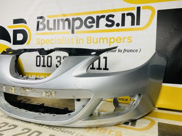 BUMPER Seat Leon1P 2004-2008 VOORBUMPER 2-C4-5886z