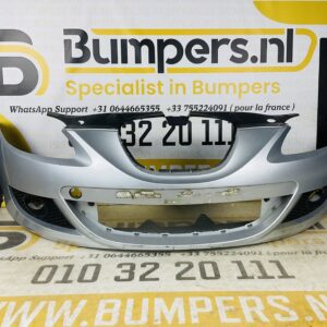 BUMPER Seat Leon1P 2004-2008 VOORBUMPER 2-C4-5887z