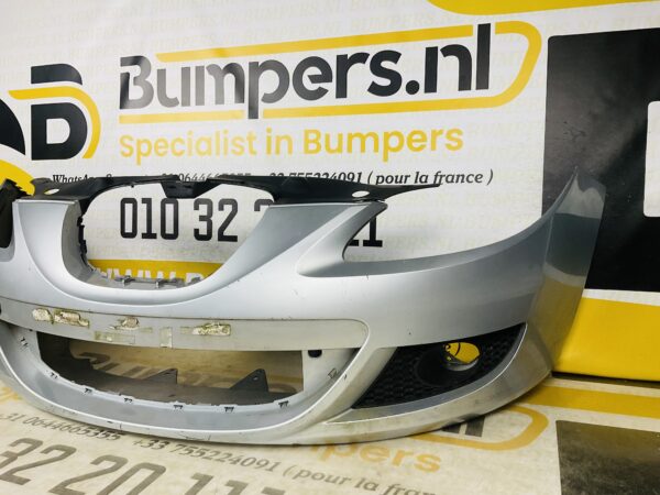 BUMPER Seat Leon1P 2004-2008 VOORBUMPER 2-C4-5887z