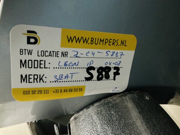 BUMPER Seat Leon1P 2004-2008 VOORBUMPER 2-C4-5887z