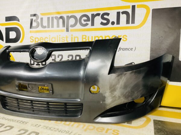 BUMPER Toyota Auris 2006-2009 VOORBUMPER 2-D3-5902z