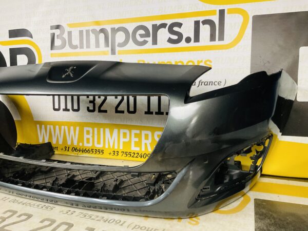 BUMPER Peugeot 5008 2009-2014 VOORBUMPER 2-J5-5911z