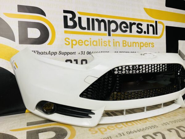 BUMPER Ford Focus MK3 STLine ST-Line 2011-2014 VOORBUMPER 1-D9-5915z