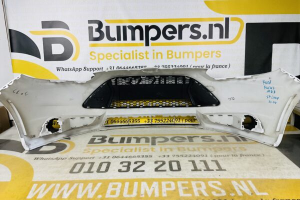 BUMPER Ford Focus MK3 STLine ST-Line 2011-2014 VOORBUMPER 1-D9-5915z