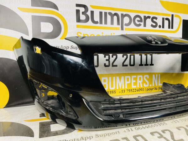BUMPER Peugeot 5008 2008-2012 VOORBUMPER 2-J5-5917z