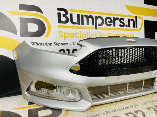 BUMPER Ford Focus ST MK3 Facelift 2014-2017 VOORBUMPER 1-D9-5483z