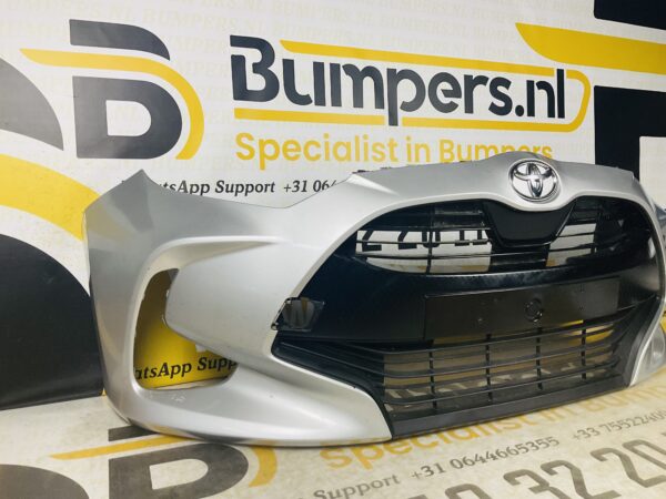 BUMPER Toyota Yaris 2021-2023 VOORBUMPER 2-D2-5492z