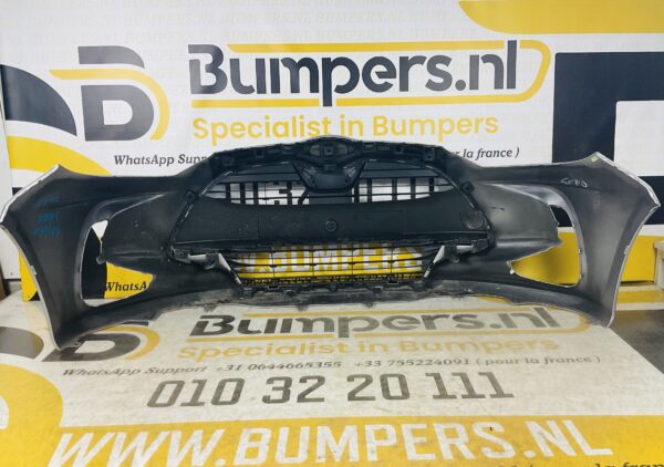 BUMPER Toyota Yaris 2021-2023 VOORBUMPER 2-D2-5492z