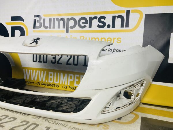 BUMPER Peugeot 5008 2009-2015 VOORBUMPER 2-J5-5499z
