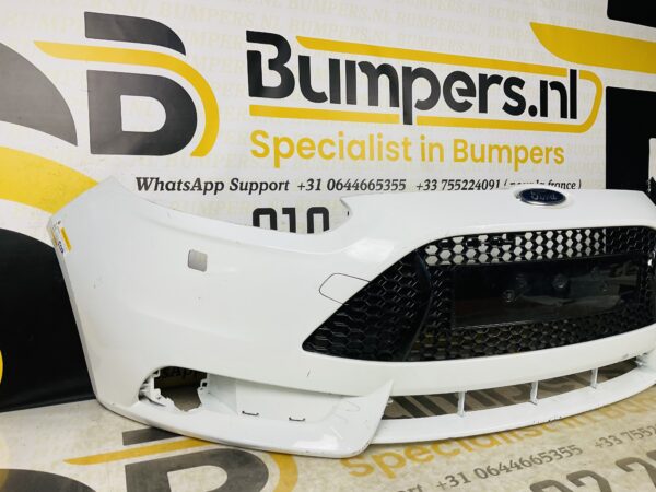 BUMPER Ford Focus ST-Line STline  2011-2016 VOORBUMPER 1-D9-5537z