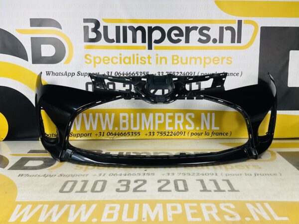BUMPER Toyota Yaris 3 2014-2018 VOORBUMPER 2-D2-6043z