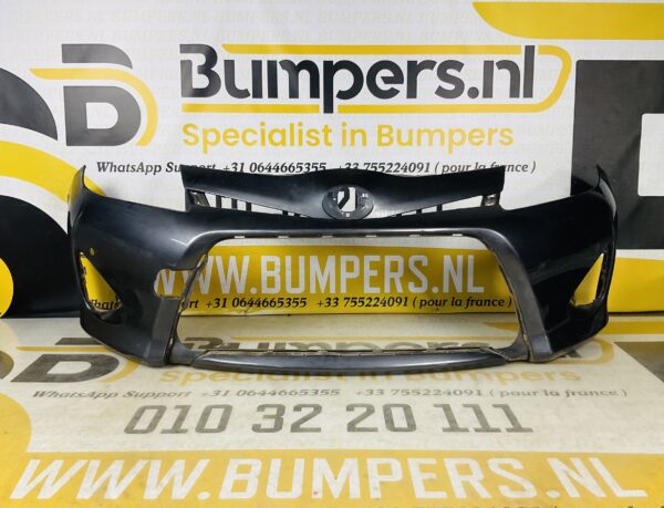 BUMPER Toyota Yaris 2 Facelift 2010-2014 VOORBUMPER 2-D2-6059z