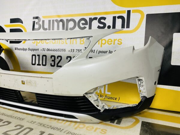 BUMPER Peugeot 5008 Normaal  2016-2021 VOORBUMPER 2-J5-6087z