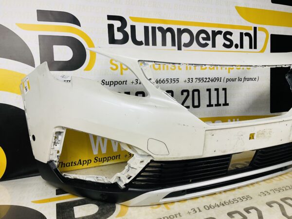 BUMPER Peugeot 5008 Normaal  2016-2021 VOORBUMPER 2-J5-6087z