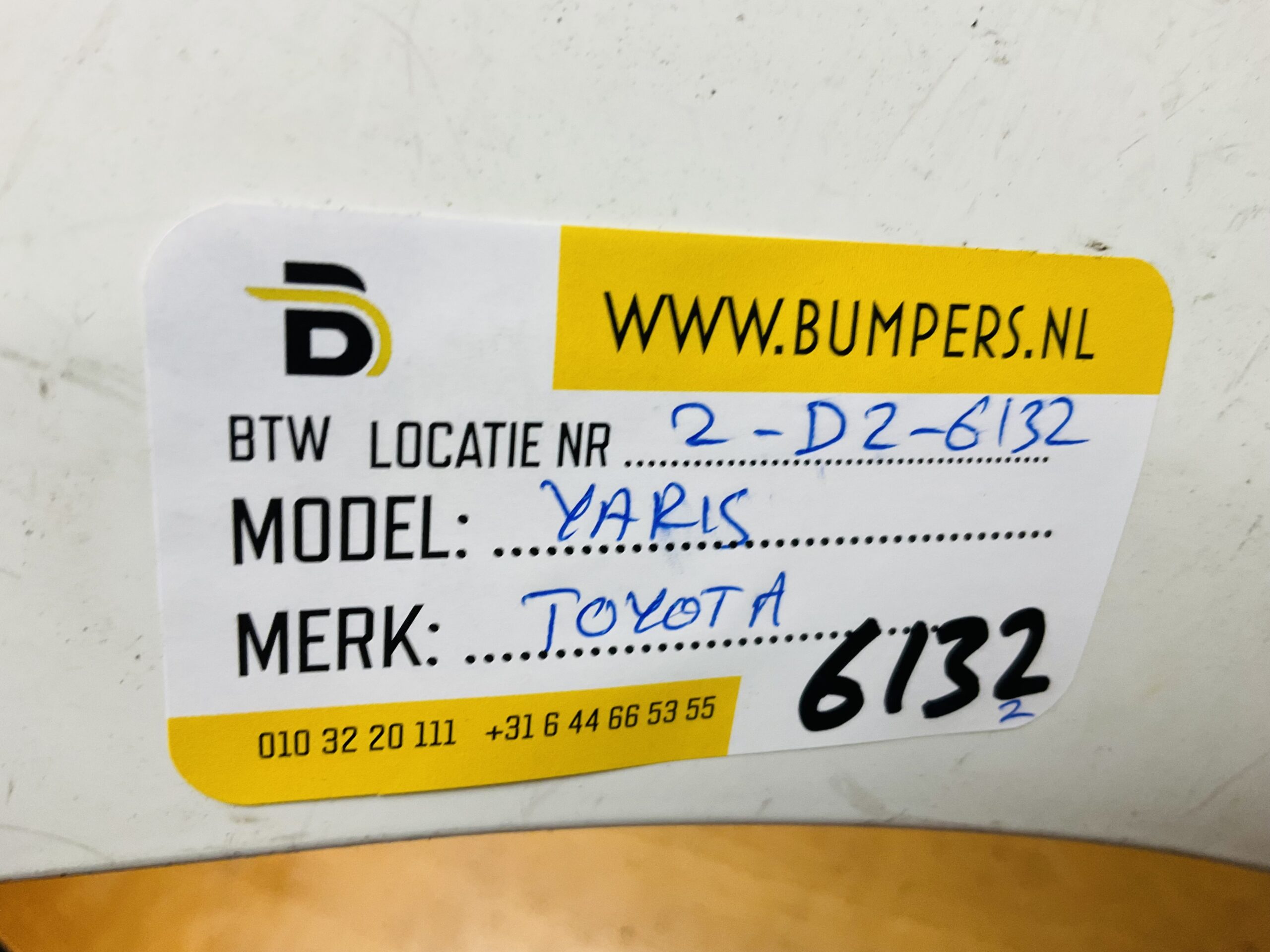BUMPER Toyota Yaris 2 Hybrid 2010-2014 VOORBUMPER 2-D2-6132z