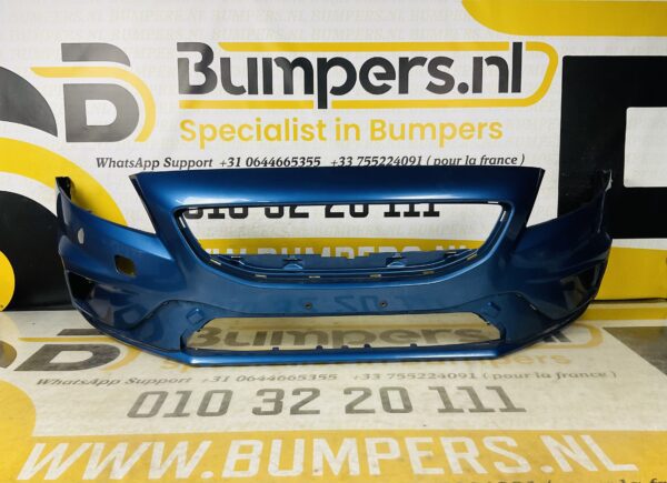 BUMPER Volvo V40 Rdesign R-Design no pdc kls VOORBUMPER 1-E7-6168z