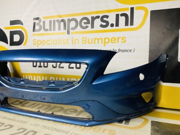 BUMPER Volvo V40 Rdesign R-Design no pdc kls VOORBUMPER 1-E7-6168z