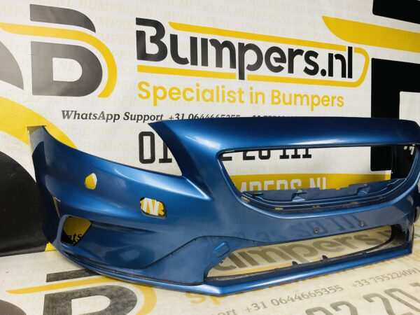 BUMPER Volvo V40 Rdesign R-Design no pdc kls VOORBUMPER 1-E7-6168z