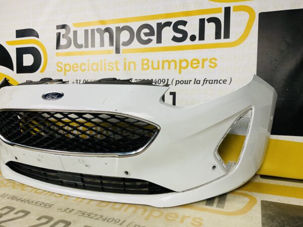 BUMPER Ford Fiesta MK8 pdc 2017-2021 VOORBUMPER 1-D2-6198z