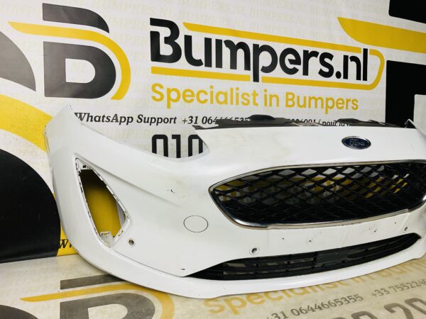 BUMPER Ford Fiesta MK8 pdc 2017-2021 VOORBUMPER 1-D2-6198z