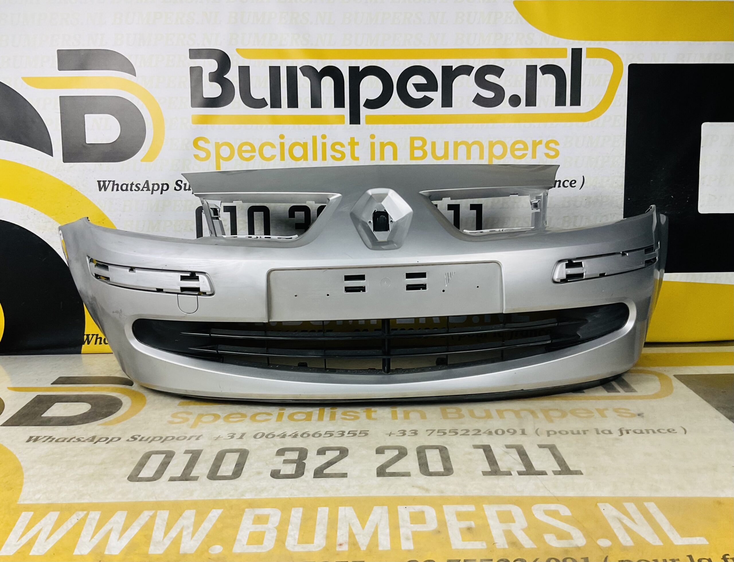 BUMPER Renault Scenic Modus 2004-2008 VOORBUMPER 2-F6-6240z
