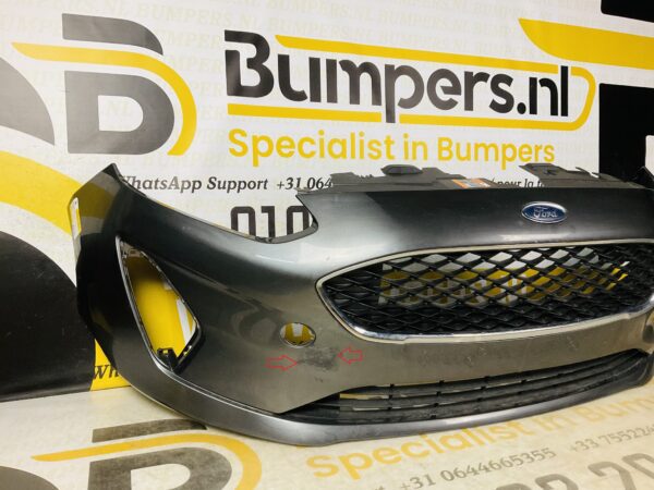 BUMPER Ford Fiesta MK8  2017-2021 VOORBUMPER 1-D7-6633z