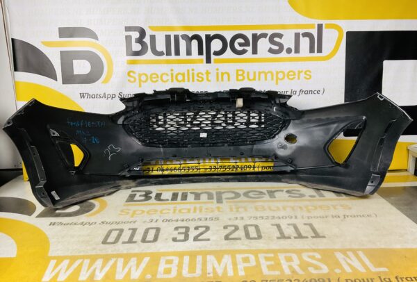 BUMPER Ford Fiesta MK8  2017-2021 VOORBUMPER 1-D7-6633z