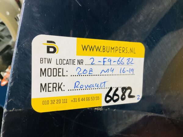 BUMPER Renault Megane 4 2016-2022 VOORBUMPER 2-F4-6682z