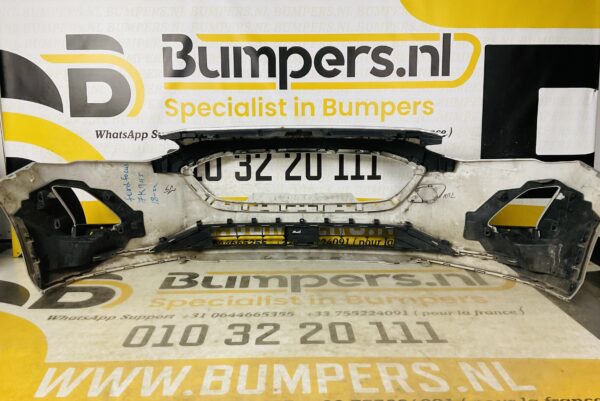 BUMPER Ford Focus MK4 2018-2022 VOORBUMPER 1-D9-6699z