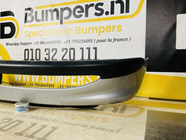 BUMPER Peugeot 206 of 205 VOORBUMPER 2-J10-6716z