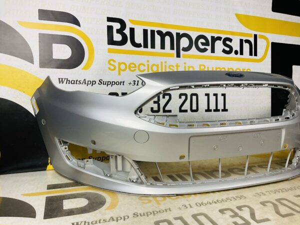 BUMPER Ford Focus MK3 4xpdc 2014-2018 VOORBUMPER 1-D9-6717z