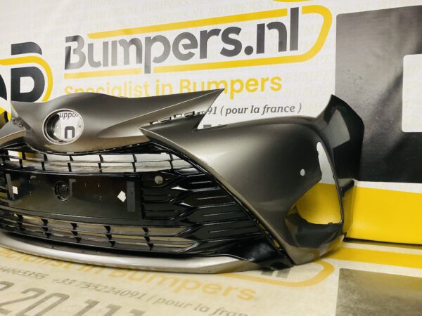 BUMPER Toyota Yaris Facelift 2017-2021 VOORBUMPER 2-D2-6348z