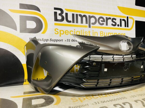 BUMPER Toyota Yaris Facelift 2017-2021 VOORBUMPER 2-D2-6348z