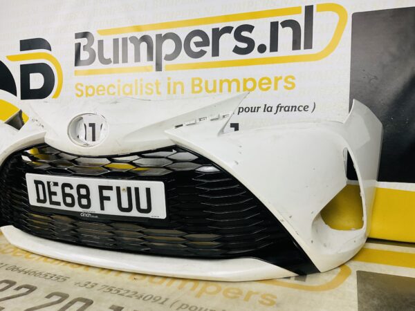 BUMPER Toyota Yaris Facelift 2017-2021 VOORBUMPER 2-D2-6350z