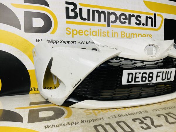 BUMPER Toyota Yaris Facelift 2017-2021 VOORBUMPER 2-D2-6350z