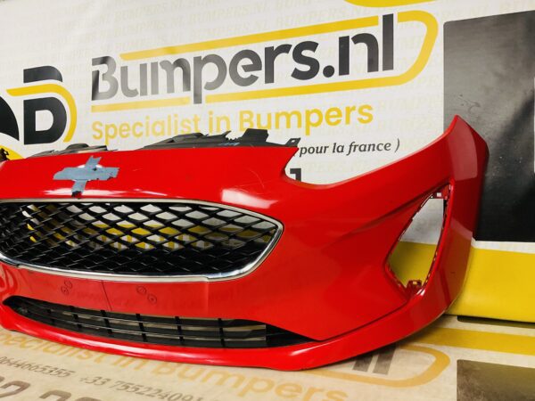 BUMPER Ford Fiesta MK8  2017-2021 VOORBUMPER 1-D2-6355z