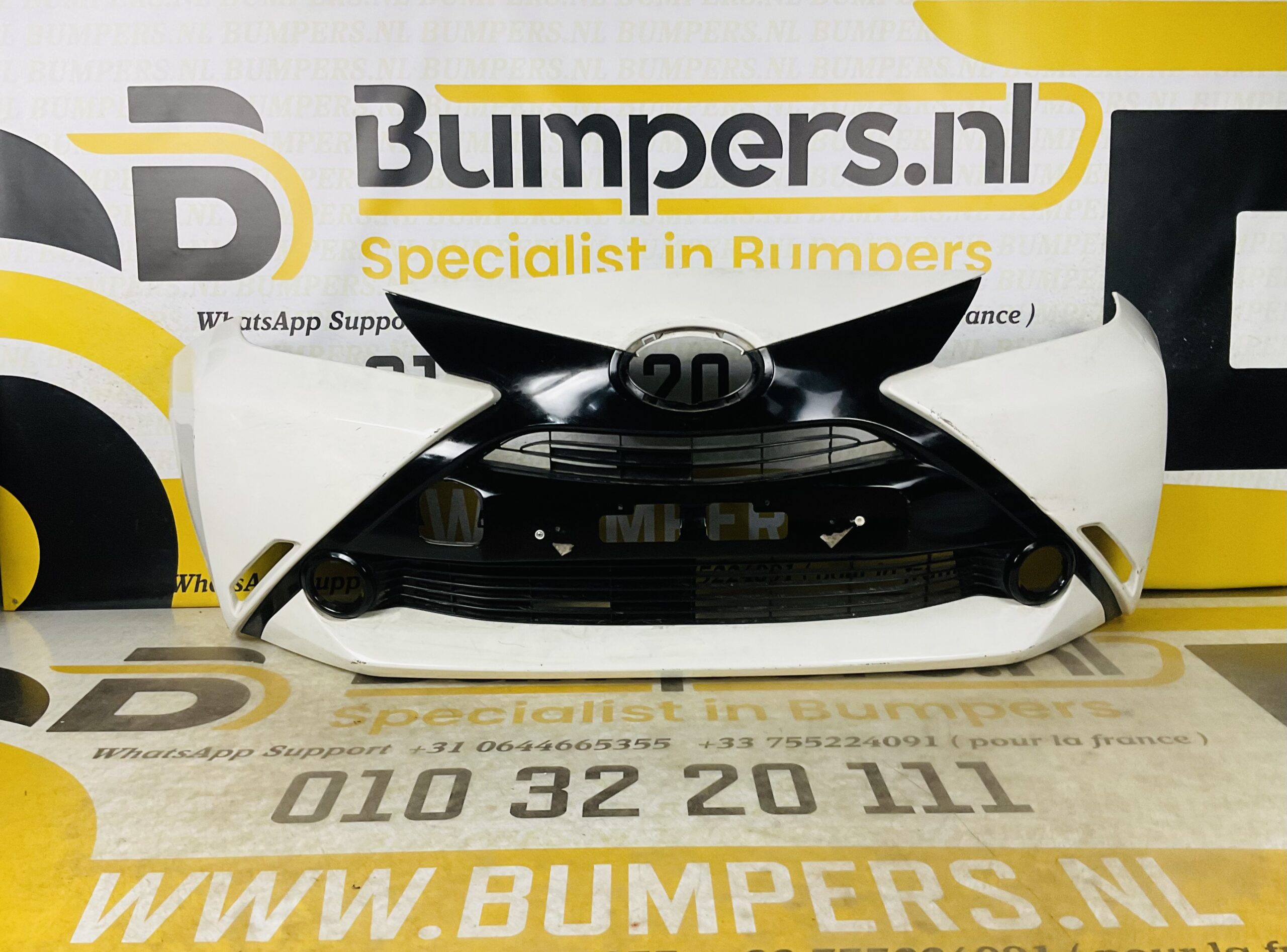 BUMPER Toyota Aygo 2014-2017 VOORBUMPER 2-D1-6371z