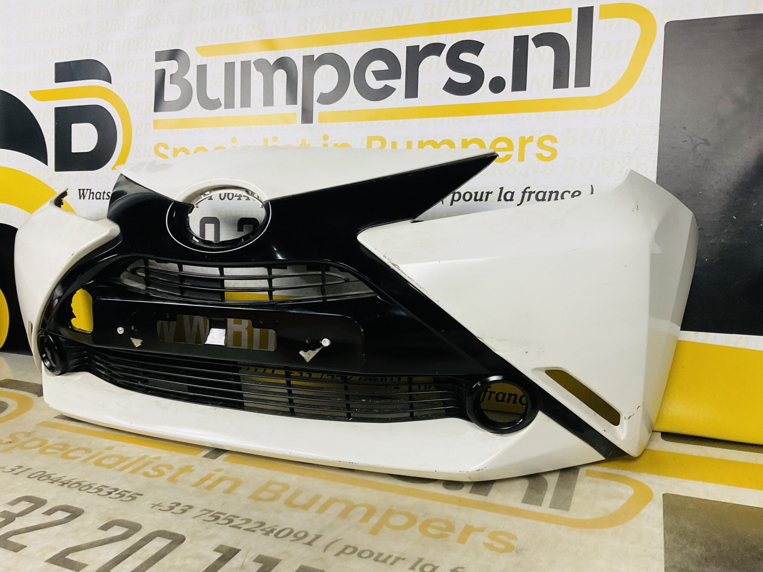 BUMPER Toyota Aygo 2014-2017 VOORBUMPER 2-D1-6371z