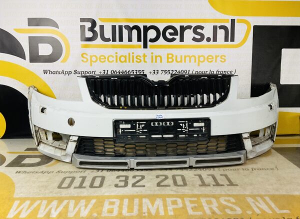 BBUMPER Skoda Octavia Scout VOORBUMPER 2-H2-6774z