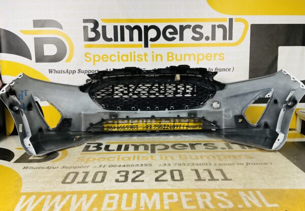BUMPER Ford Fiesta MK8 2017-2022 VOORBUMPER 1-D2-6418z