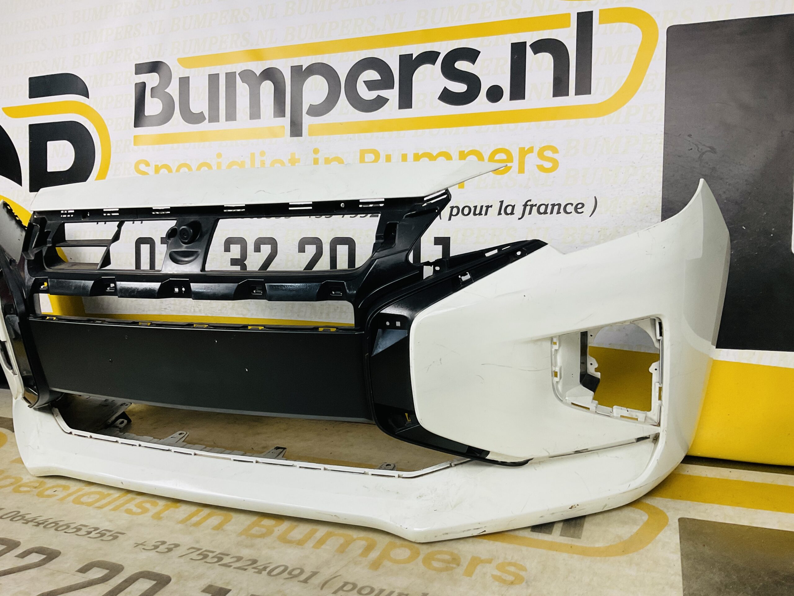 BUMPER Mitsubishi Spacestar 2021-2023 VOORBUMPER 2-B4-6437z