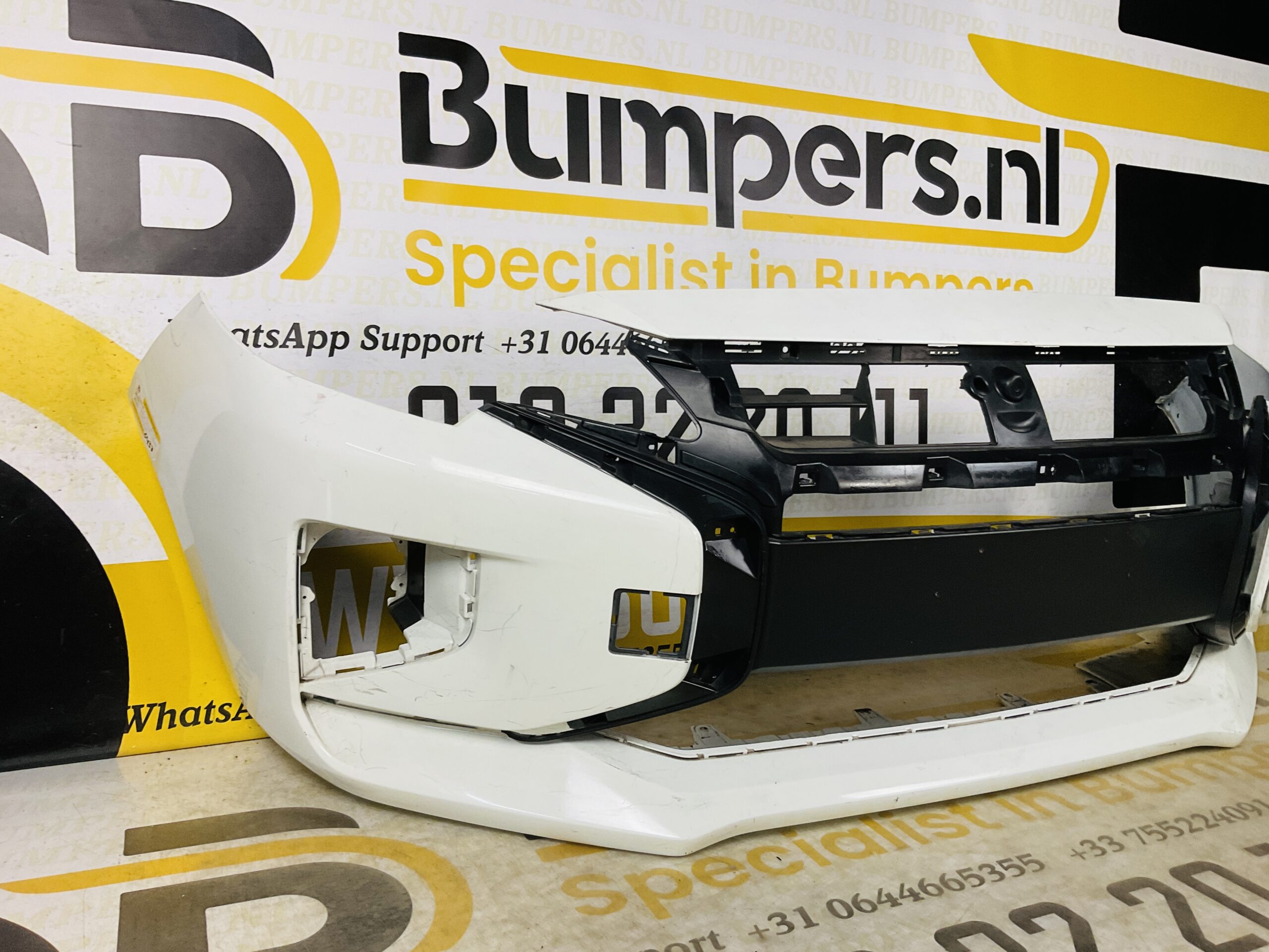 BUMPER Mitsubishi Spacestar 2021-2023 VOORBUMPER 2-B4-6437z